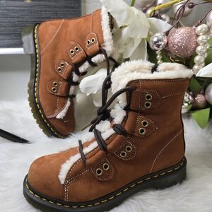 Dr Martens Women's 1460 Lace to Toe Fur Lined Buttersoft Lace Up Boots size8